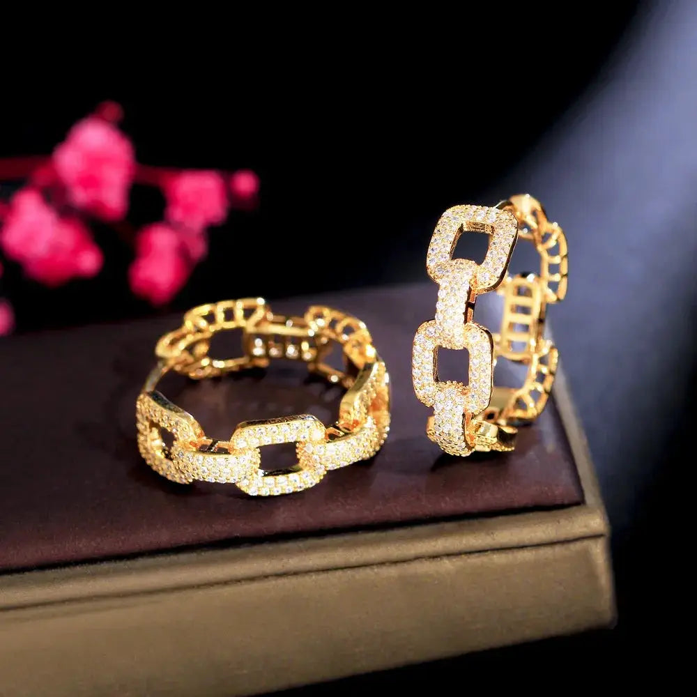 CWWZircons New Trendy Colorful Micro Pave CZ Stones Gold Plated Geometric Cuban Chain Link Hoop Earrings for Women Jewelry CZ345