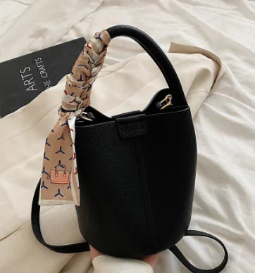 Summer fashion handbag solid color 2025 new style French small fresh shoulder crossbody bag trendy bucket bag