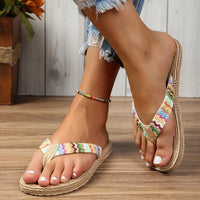 Women's fashion trend, anti slip, wear-resistant, comfortable soft bottom, ethnic style flat heel flip flops