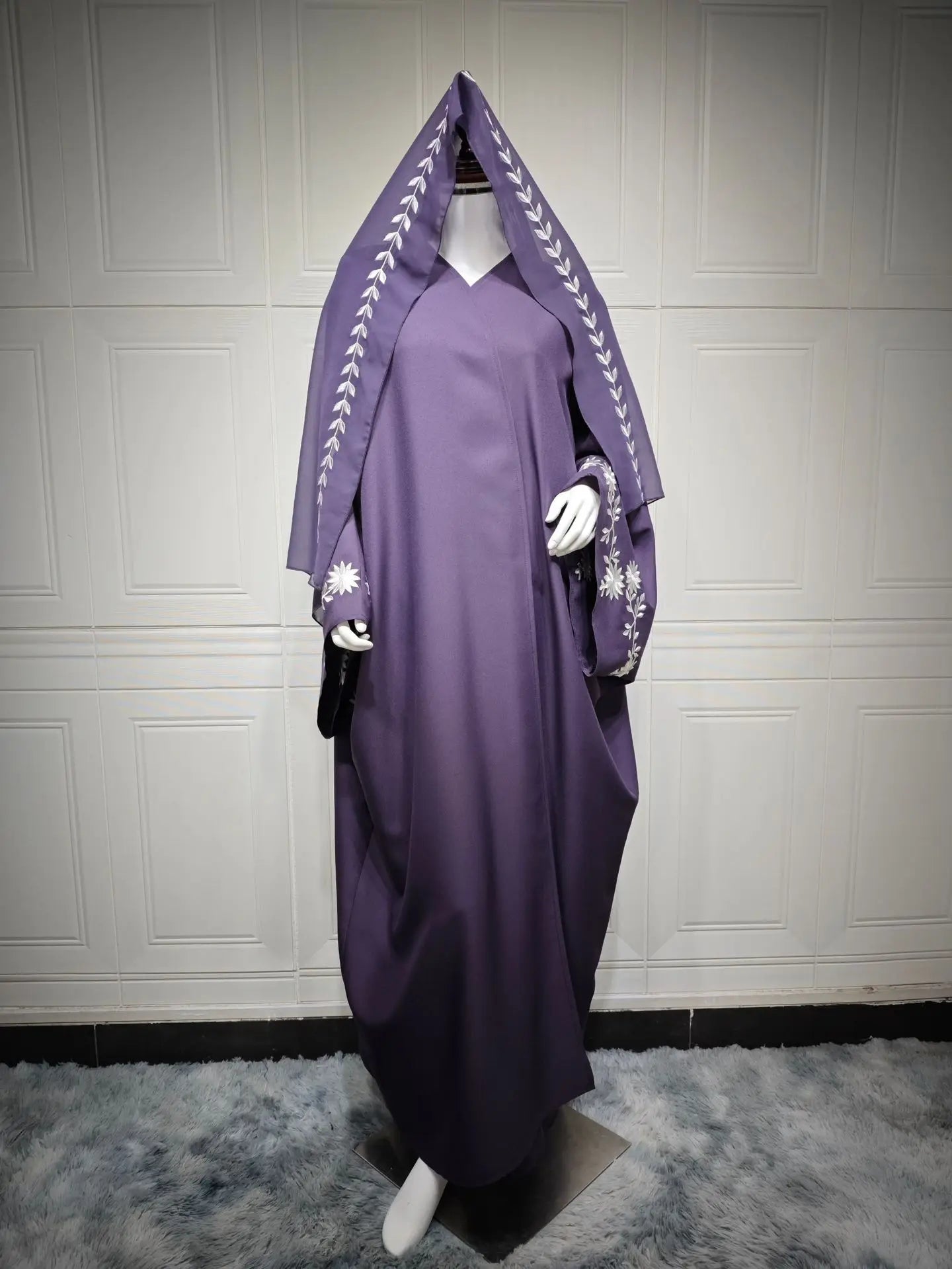 Middle East Dubai Beautiful Embroidered Party Dress Islamic Modest Abaya Muslim Turkish Arab Muslim Robe With Hijab