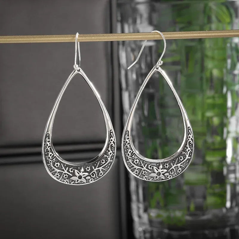Silver-Plated Carved Flower Drop-Shaped Large Earrings Hypoallergenic Earrings for Women Retro Fashion Casual Party Jewelry