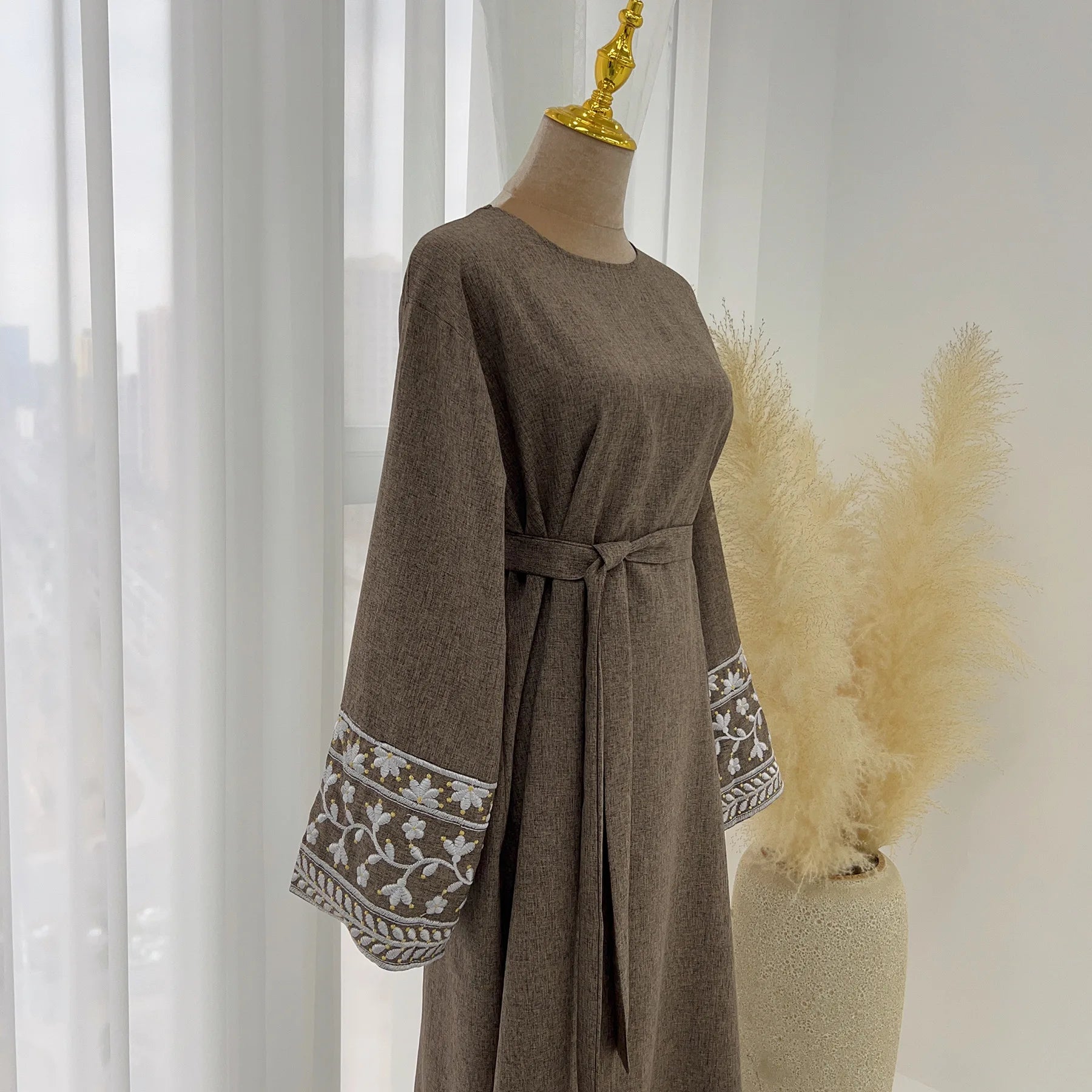2024 New Embroidery Sleeve Dubai Abaya Middle East Türkiye Elegant Dress Party Gown Eid Ramadan Islam Women Muslim Clothing